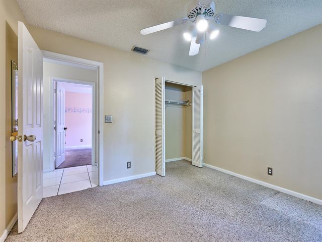 4610 NW 100th Way, Coral Springs, FL 33076