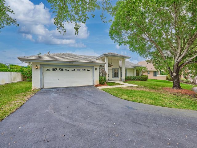 4610 NW 100th Way, Coral Springs, FL 33076