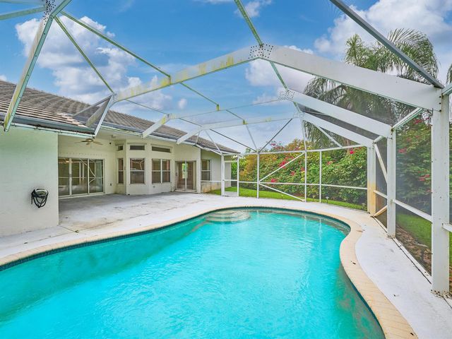 4610 NW 100th Way, Coral Springs, FL 33076