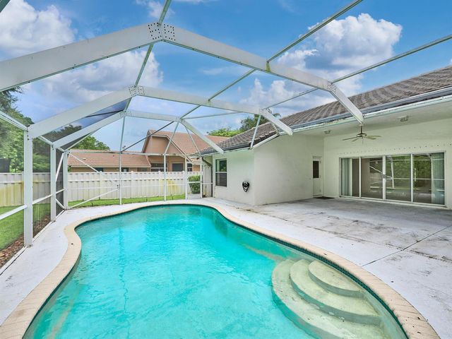 4610 NW 100th Way, Coral Springs, FL 33076