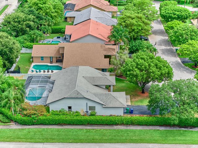 4610 NW 100th Way, Coral Springs, FL 33076