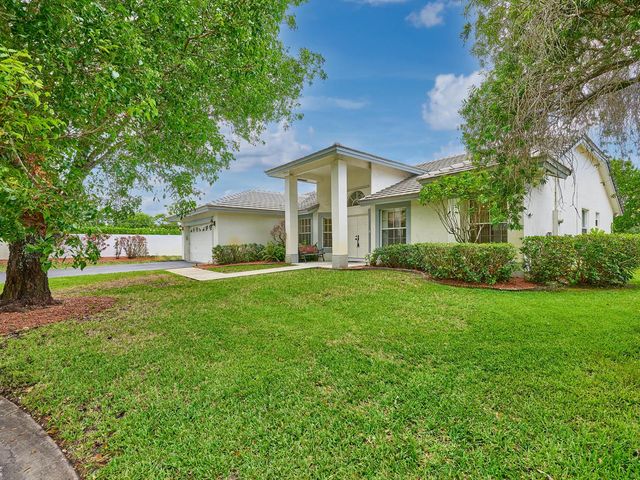 4610 NW 100th Way, Coral Springs, FL 33076