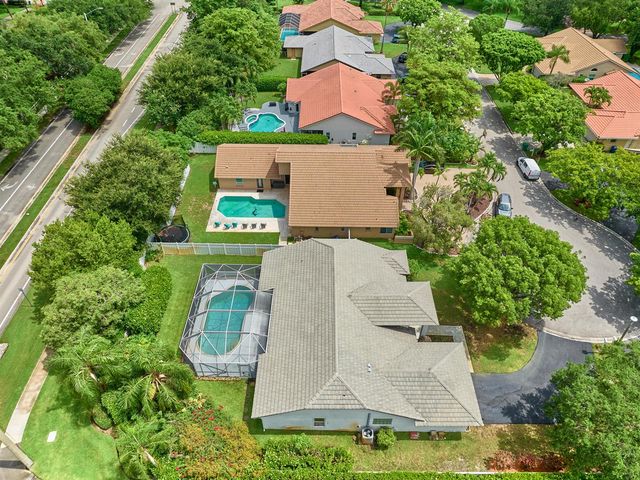 4610 NW 100th Way, Coral Springs, FL 33076