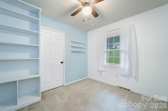 6 Hillview Circle, Asheville, NC 28805