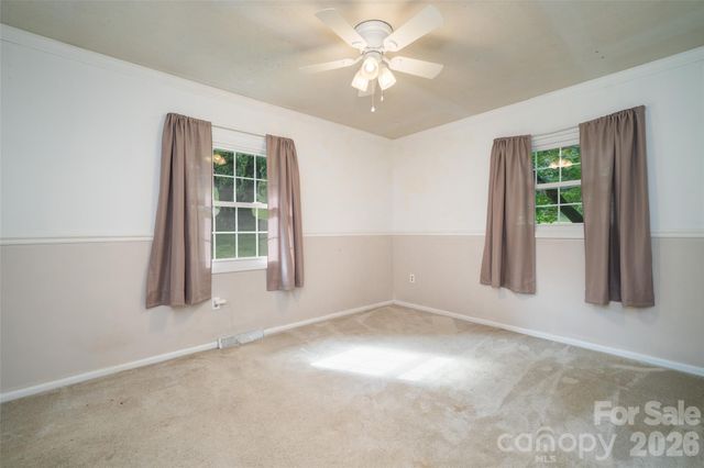 6 Hillview Circle, Asheville, NC 28805