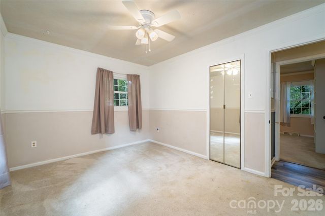 6 Hillview Circle, Asheville, NC 28805