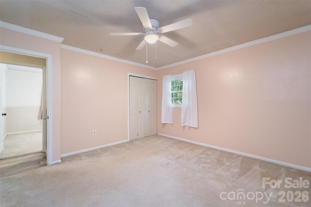 6 Hillview Circle, Asheville, NC 28805
