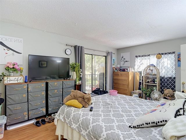 11805 RAINTREE LAKE LN D, Temple Terrace, FL 33617