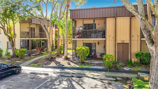 11805 RAINTREE LAKE LN D, Temple Terrace, FL 33617
