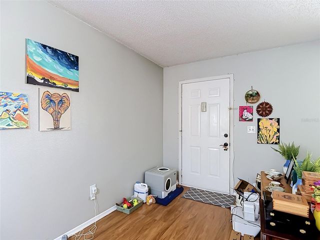 11805 RAINTREE LAKE LN D, Temple Terrace, FL 33617