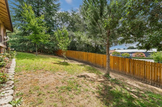4401 Pennsylvania Ave, Fair Oaks, CA 95628