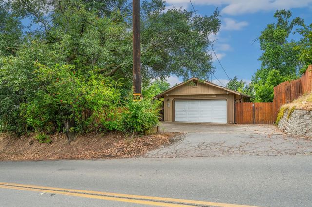 4401 Pennsylvania Ave, Fair Oaks, CA 95628