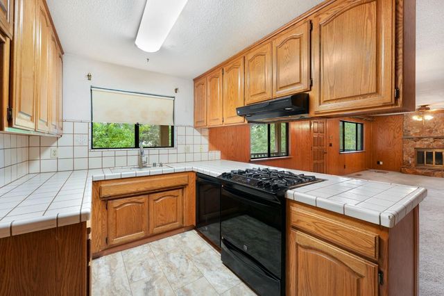 4401 Pennsylvania Ave, Fair Oaks, CA 95628