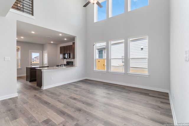 8803 Lemon Verbena, Elmendorf, TX 78112