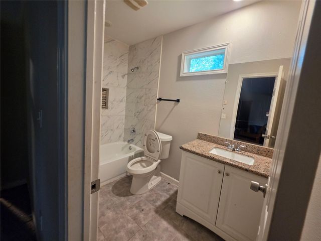 8202 Laura Koppe Road, Houston, TX 77028