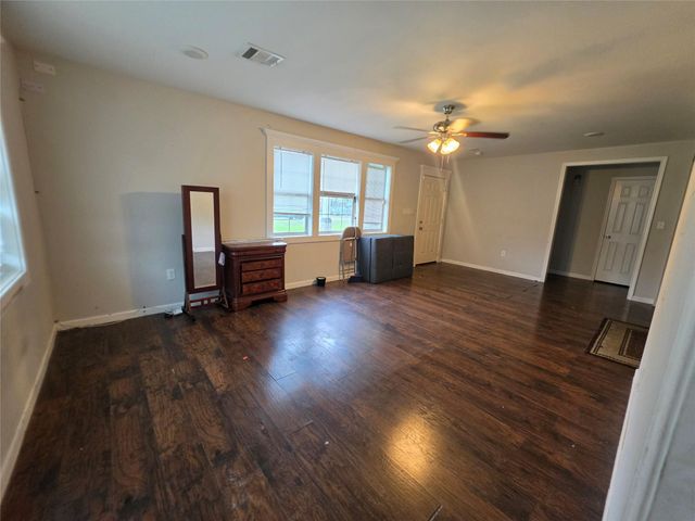 8202 Laura Koppe Road, Houston, TX 77028