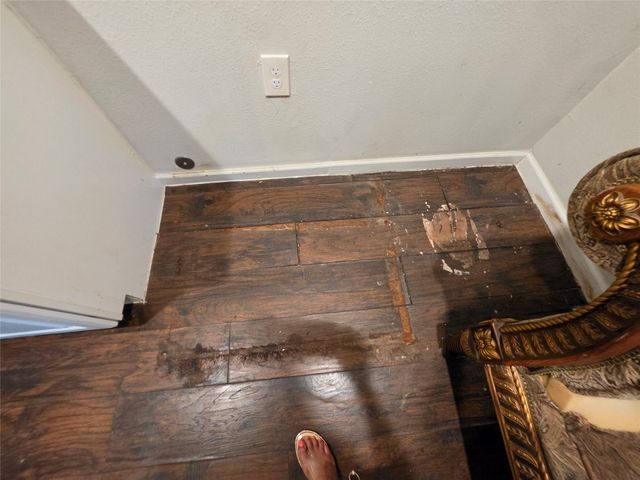 8202 Laura Koppe Road, Houston, TX 77028