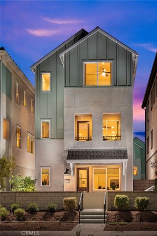 6053 Arches Way, Eastvale, CA 92880