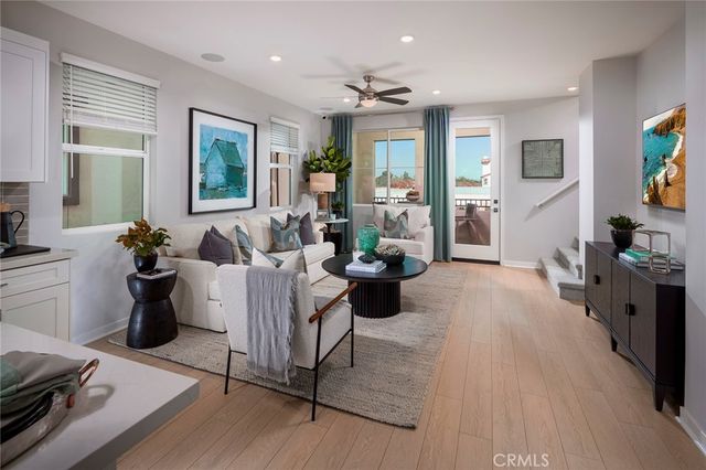 6053 Arches Way, Eastvale, CA 92880