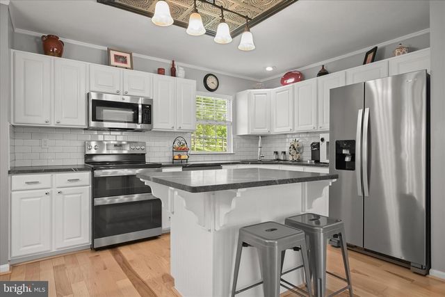 7036 GARDEN WALK, Columbia, MD 21044