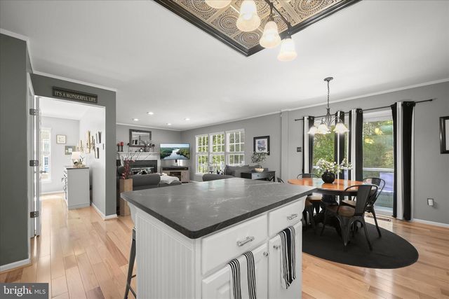 7036 GARDEN WALK, Columbia, MD 21044