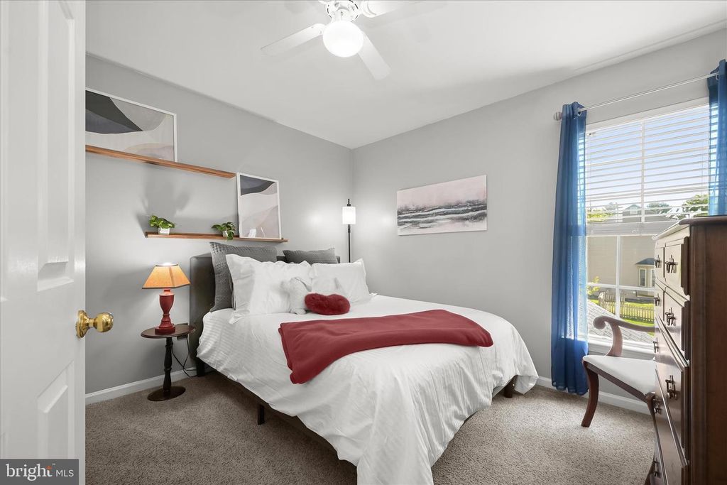 Image 37 of property listing at 7036 GARDEN WALK, Columbia, MD 21044