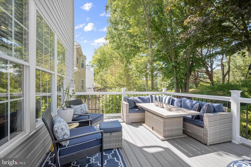 Image 56 of property listing at 7036 GARDEN WALK, Columbia, MD 21044