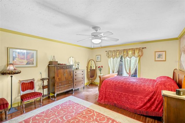 4030 WORCESTER ROAD, Sarasota, FL 34231