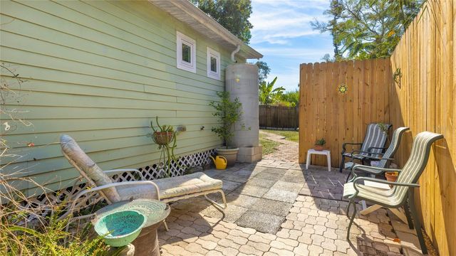 4030 WORCESTER ROAD, Sarasota, FL 34231