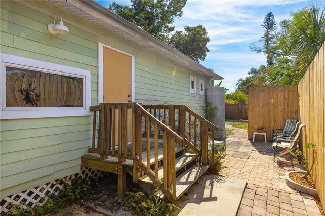 4030 WORCESTER ROAD, Sarasota, FL 34231