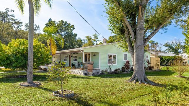4030 WORCESTER ROAD, Sarasota, FL 34231