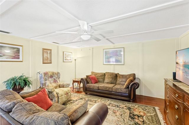 4030 WORCESTER ROAD, Sarasota, FL 34231