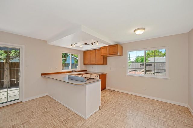 2604 Sunfish Ct, Sacramento, CA 95826