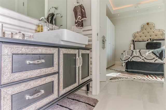 1455 Ocean Drive 1607, Miami Beach, FL 33139