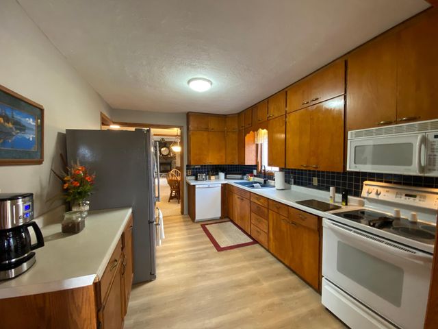 2473 SE Marshall Street, Albert Lea, MN 56007