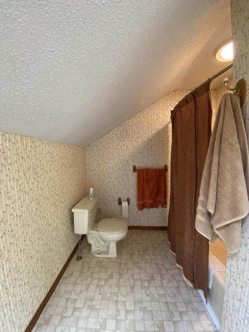 2473 SE Marshall Street, Albert Lea, MN 56007