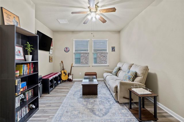 180 Snow Owl Hollow, Buda, TX 78610