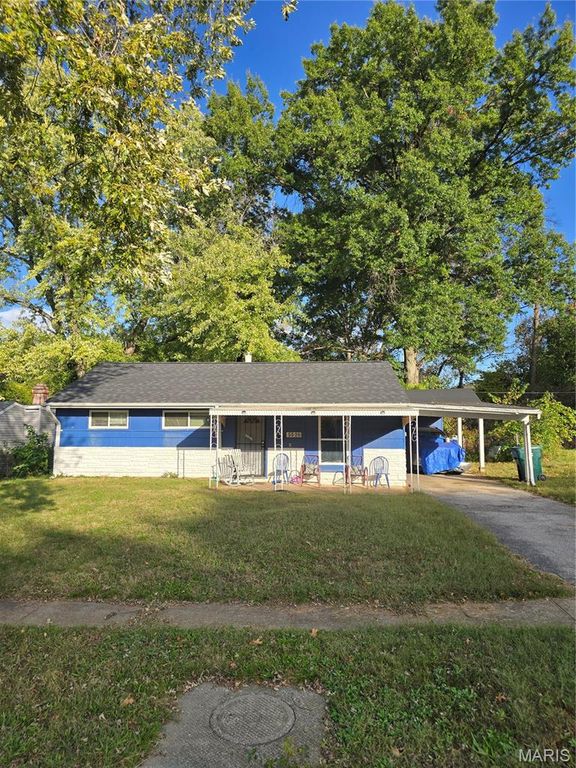 5526 Winchelsea Drive, Normandy, MO 63121