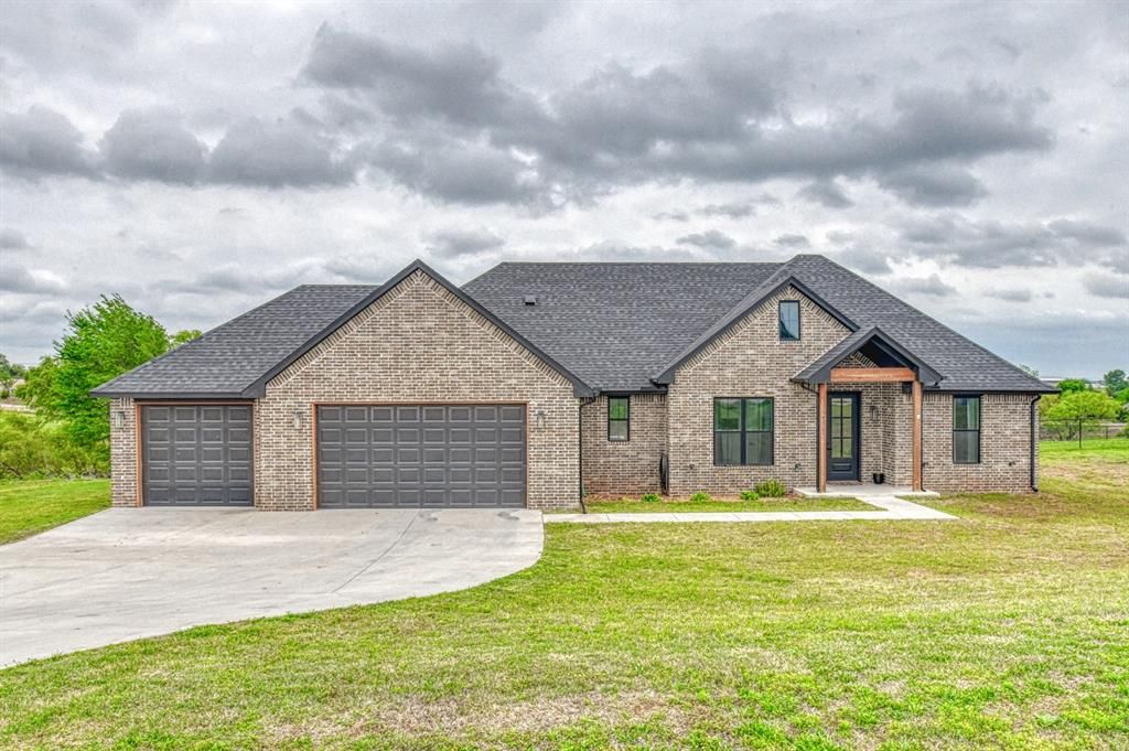 2147 County Street 2969, Blanchard, OK 73010