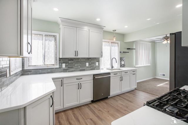 11012 Haller Street, Livonia, MI 48150