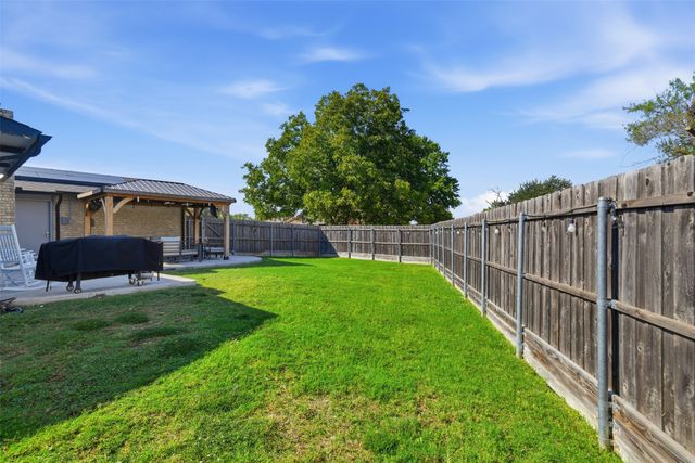 6217 Scenic Drive, Rowlett, TX 75088
