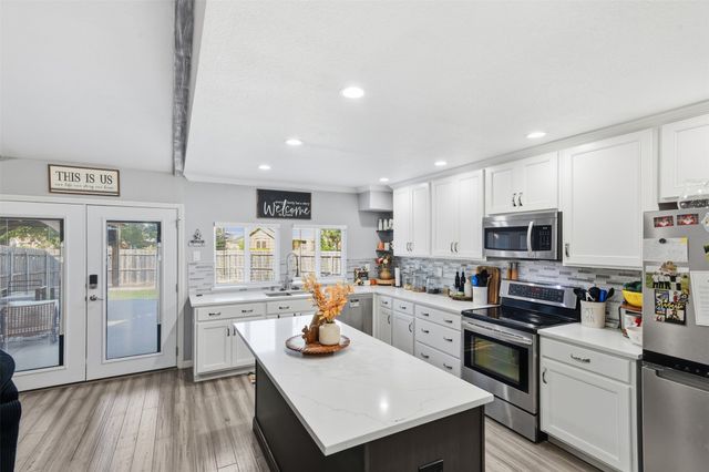 6217 Scenic Drive, Rowlett, TX 75088