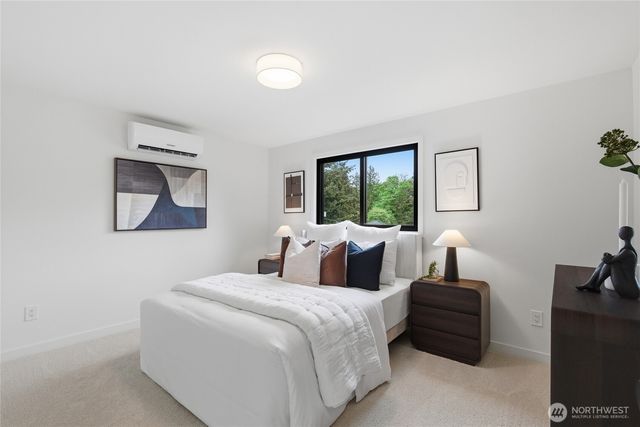 11255 Roseberg Avenue S, Seattle, WA 98168