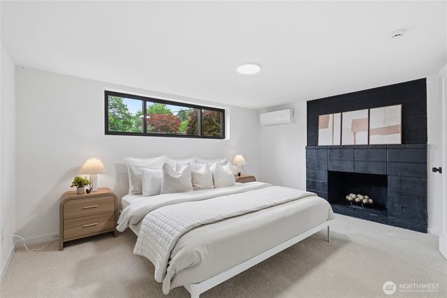 11255 Roseberg Avenue S, Seattle, WA 98168