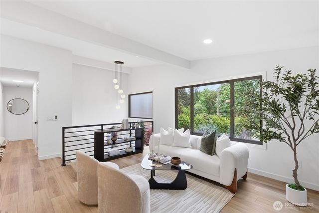 11255 Roseberg Avenue S, Seattle, WA 98168