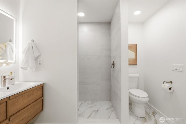 11255 Roseberg Avenue S, Seattle, WA 98168
