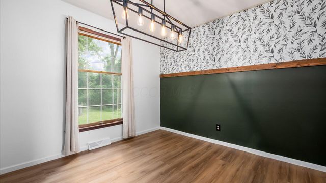 151 Pine Village Drive, Granville, OH 43023