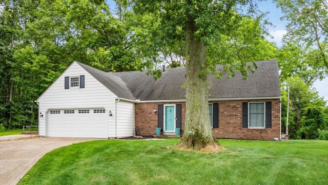 151 Pine Village Drive, Granville, OH 43023