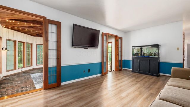 151 Pine Village Drive, Granville, OH 43023