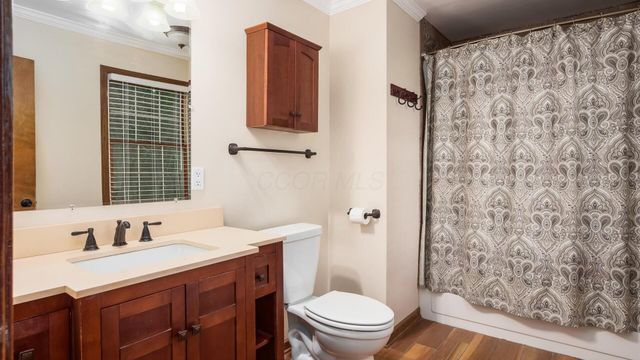 151 Pine Village Drive, Granville, OH 43023